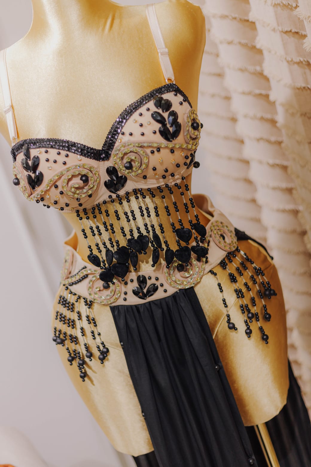 Handmade belly dance costume (BLACK)