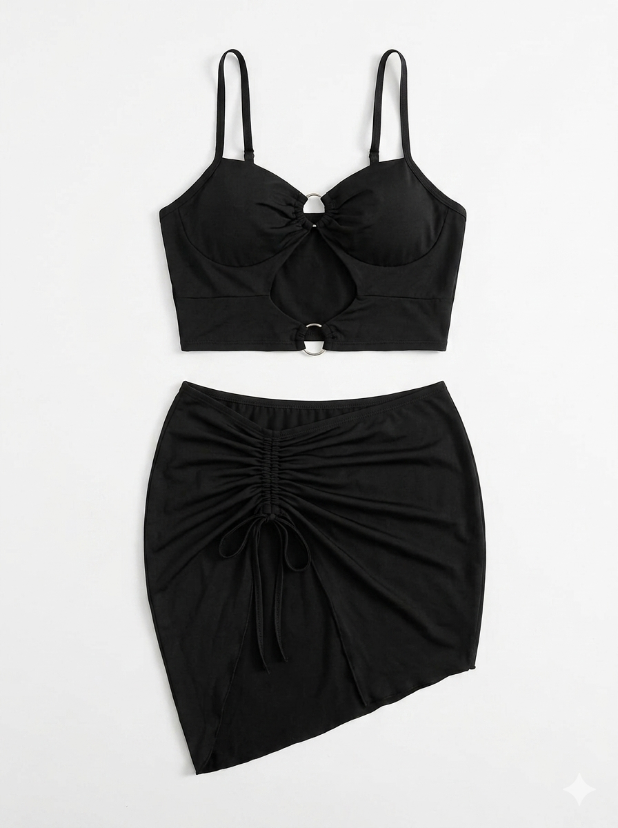 Two-piece skirt set.